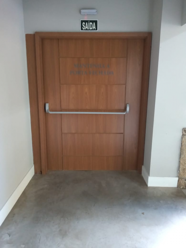 Porta de Madeira Acústica Comprar Lago Sul - Porta com Isolamento Acústico para Apartamentos
